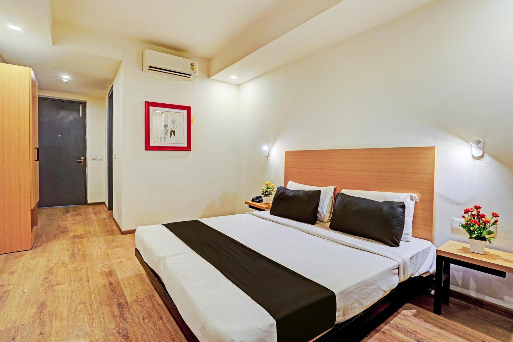 Townhouse Pantao Stays Gurgaon Exterior photo